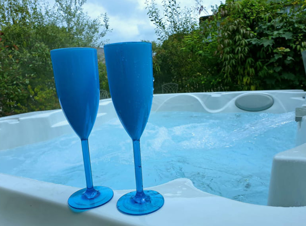 Cottages in West Wales Dog Friendly, Wales Hot Tub Weekend Breaks